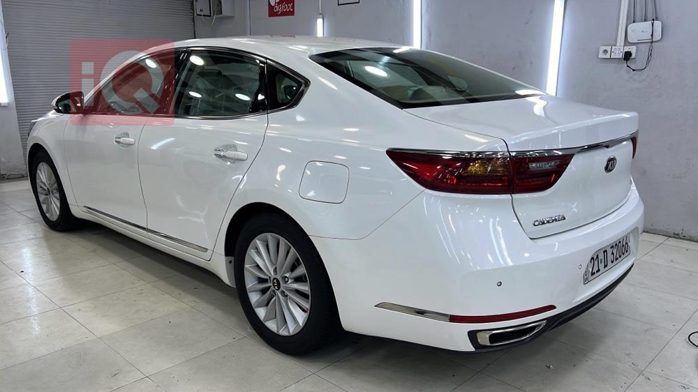 كيا كادينزا